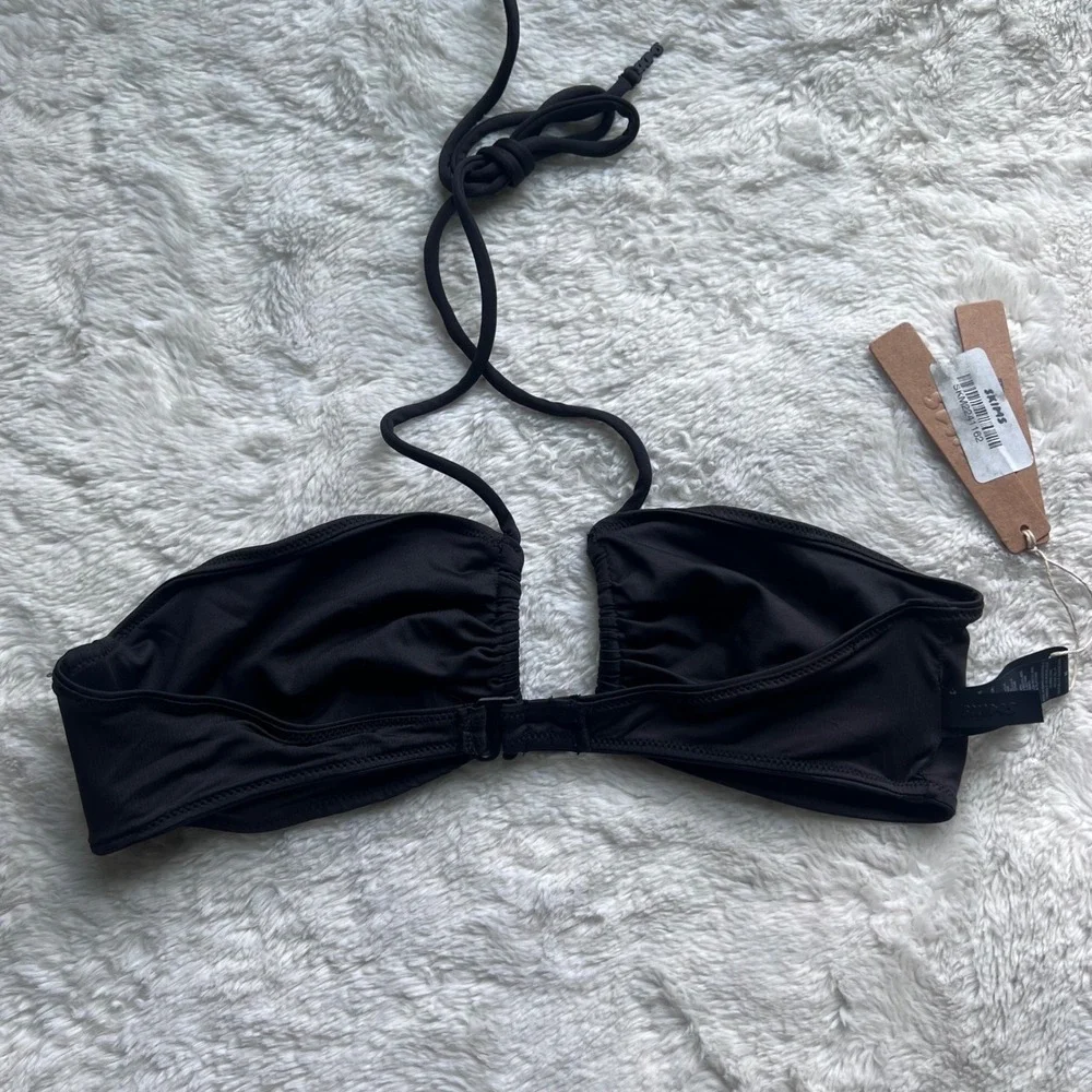 SKIMS Signature Swim U Wire Halter Top Onyx Black BT-BAN-7486W Womens Medium NEW